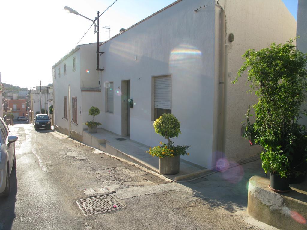 Bed and Breakfast La Casa Dei Nonni Custonaci Exterior foto