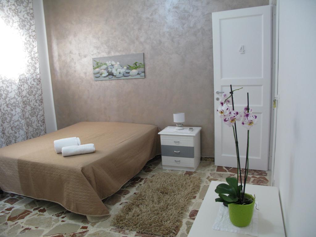 Bed and Breakfast La Casa Dei Nonni Custonaci Exterior foto